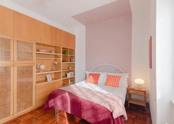 Appartamento Bright 2br With Balcony, Caffarella, Furio Camillo, Tuscolana Station Roma