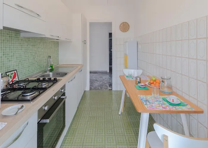 Appartamento Bright 2br With Balcony, Caffarella, Furio Camillo, Tuscolana Station Roma
