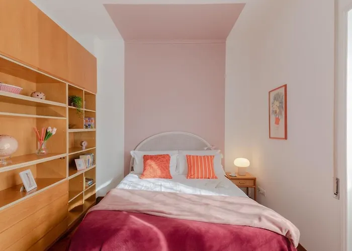 Appartamento Bright 2br With Balcony, Caffarella, Furio Camillo, Tuscolana Station