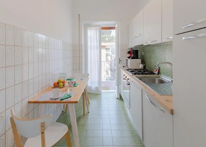 Bright 2br With Balcony, Caffarella, Furio Camillo, Tuscolana Station Appartamento Roma