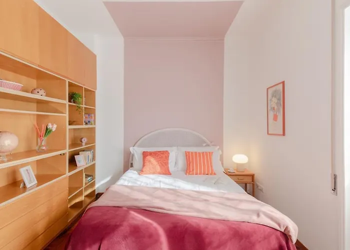 Appartamento Bright 2br With Balcony, Caffarella, Furio Camillo, Tuscolana Station Roma